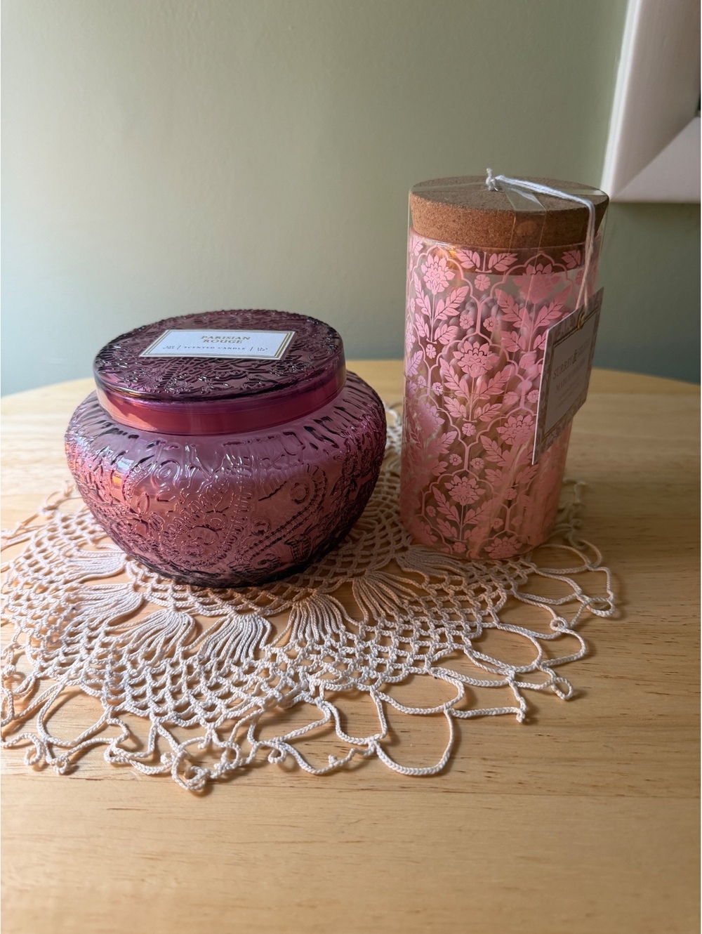 Parisian Rouge Scented Candle with Match Holder